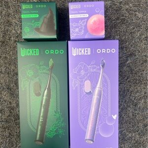Ordo Wicked Sonic Lite Elphaba and Glinda Toothbrushes And Toppers